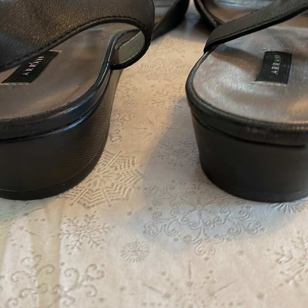 NWT Array shoes - Picture 6 of 10